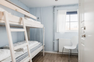 Två bäddsrum i annexet på Skövde vandrarhem