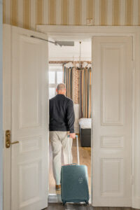 gäst i vandrarhemsrum