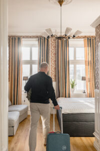 gäst i vandrarhemsrum