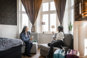 gäster i sekelskiftes rum
